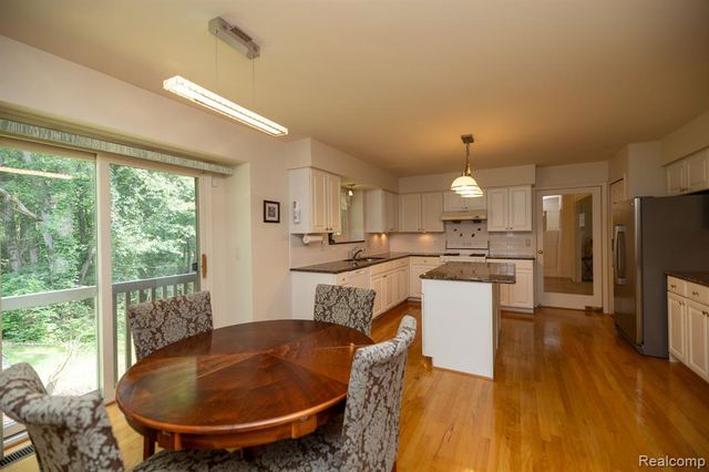 6926 Alden Drive, West Bloomfield, MI 48324