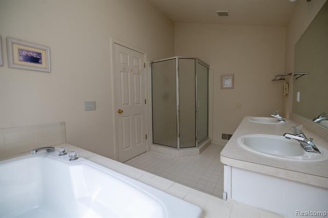 6926 Alden Drive, West Bloomfield, MI 48324
