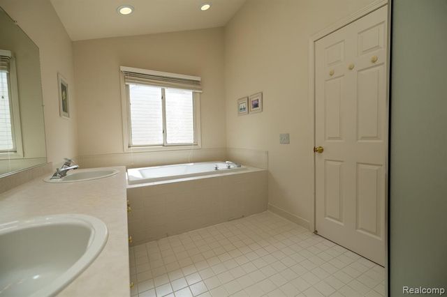 6926 Alden Drive, West Bloomfield, MI 48324