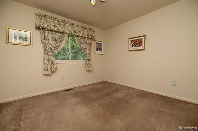 6926 Alden Drive, West Bloomfield, MI 48324