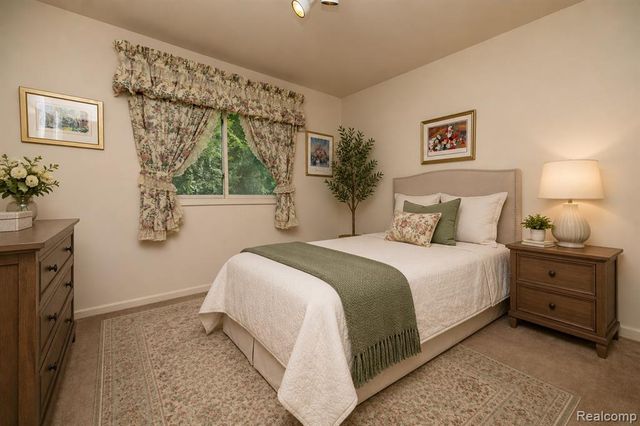 6926 Alden Drive, West Bloomfield, MI 48324