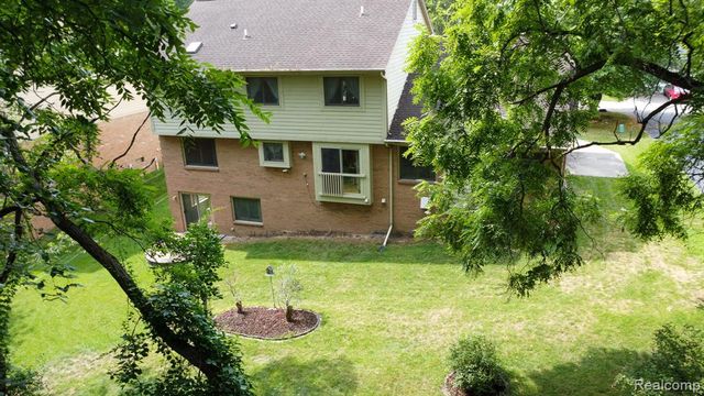 6926 Alden Drive, West Bloomfield, MI 48324