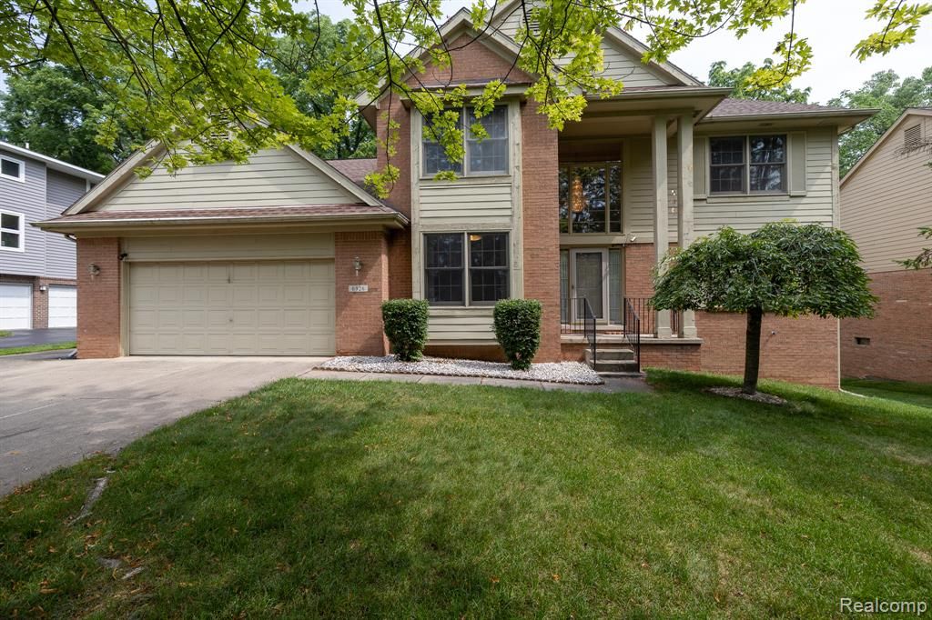 6926 Alden Drive, West Bloomfield, MI 48324