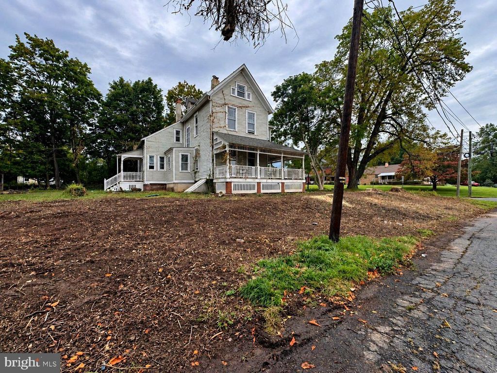 525 GRAND AVE, EWING TWP, NJ 08628 — exterior