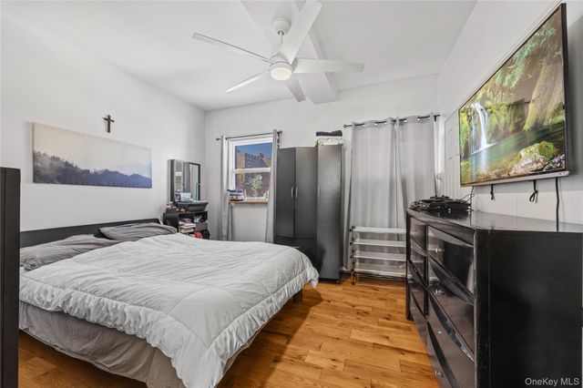 37 Moquette Row S, Yonkers, NY 10703