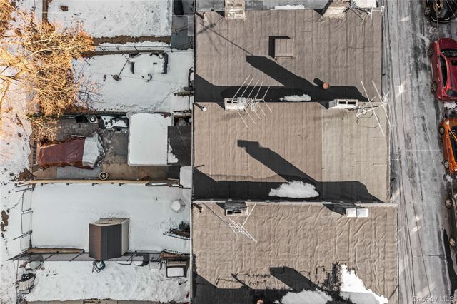 37 Moquette Row S, Yonkers, NY 10703