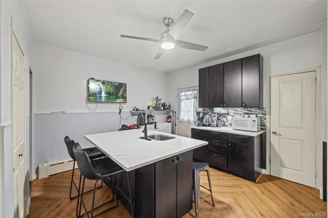 37 Moquette Row S, Yonkers, NY 10703