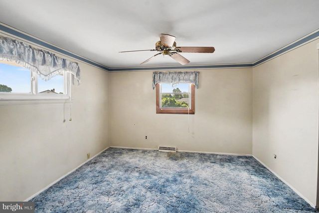 206 WAVERLY RD, Southampton, PA 18966