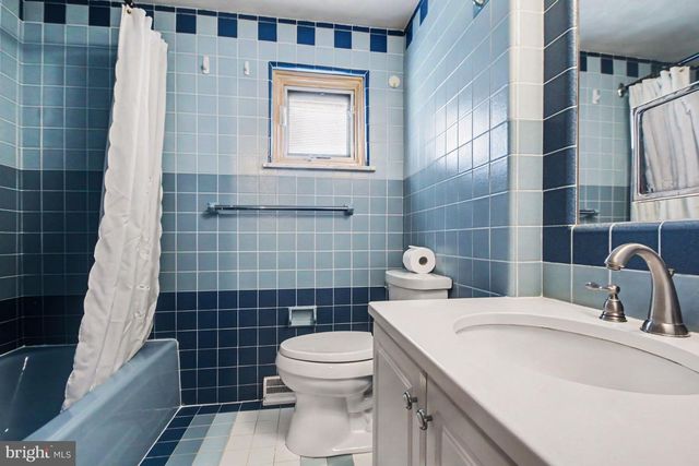 206 WAVERLY RD, Southampton, PA 18966