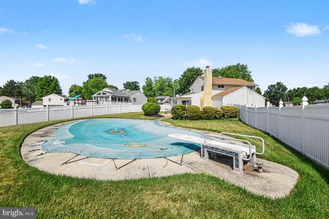 206 WAVERLY RD, Southampton, PA 18966