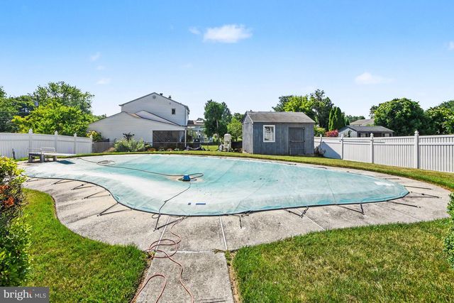 206 WAVERLY RD, Southampton, PA 18966