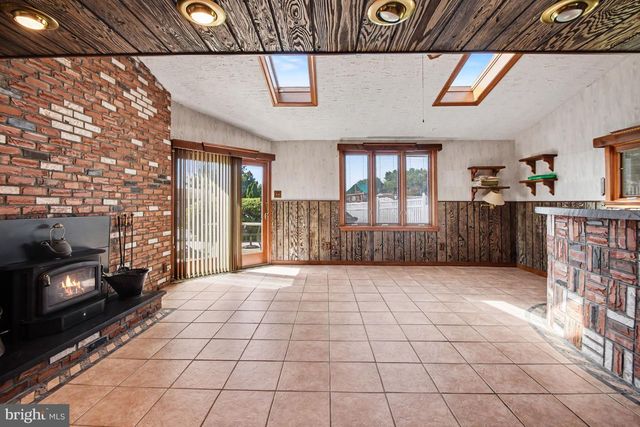 206 WAVERLY RD, Southampton, PA 18966