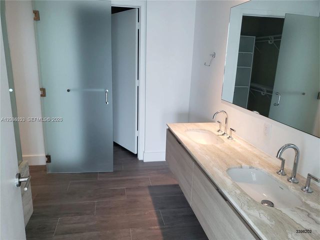 2900 NE 7th Avenue 2004, Miami, FL 33137