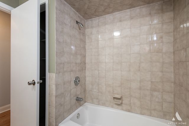 4937 N Sayre Avenue, Chicago, IL 60656