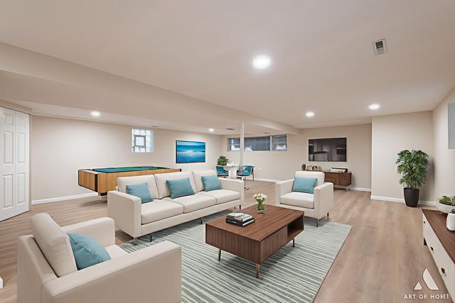 4937 N Sayre Avenue, Chicago, IL 60656