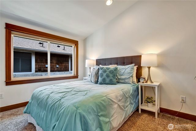 4516 Dayton Avenue N, Seattle, WA 98103