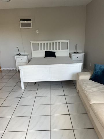 90 Isle Of Venice Dr 8, Fort Lauderdale, FL 33301