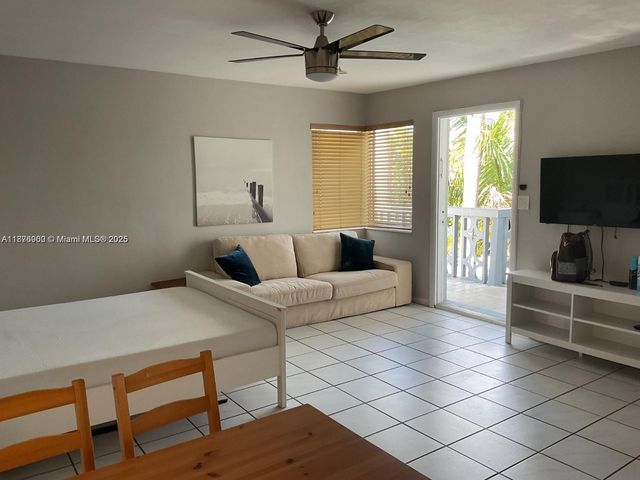 90 Isle Of Venice Dr 8, Fort Lauderdale, FL 33301