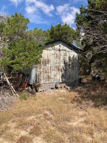 1970 Martin RD, Dripping Springs, TX 78620