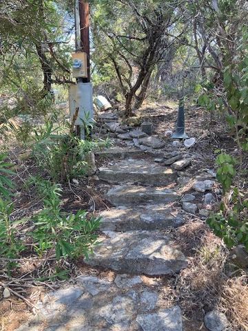 1970 Martin RD, Dripping Springs, TX 78620