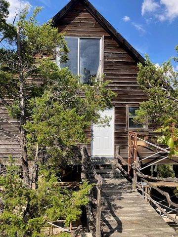 1970 Martin RD, Dripping Springs, TX 78620