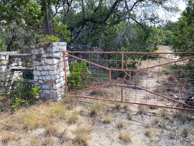 1970 Martin RD, Dripping Springs, TX 78620