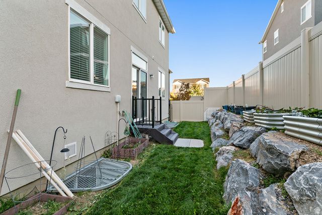 3067 S RED PINE DR, Saratoga Springs, UT 84045