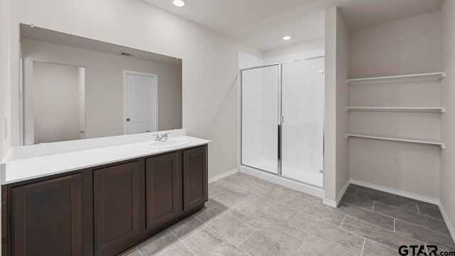 5012 Shumard Drive, Lindale, TX 75706