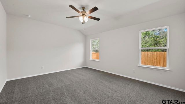 5012 Shumard Drive, Lindale, TX 75706