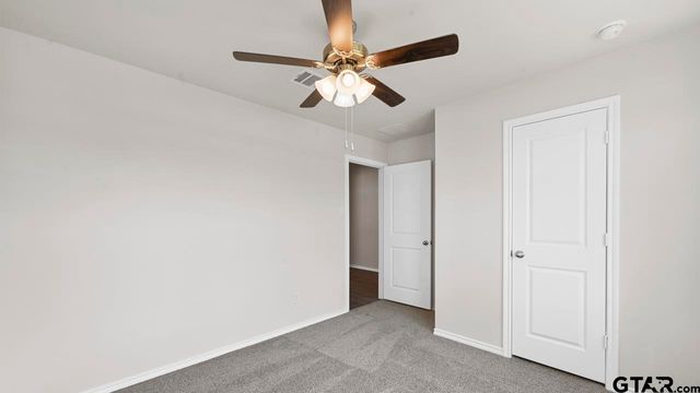 5012 Shumard Drive, Lindale, TX 75706