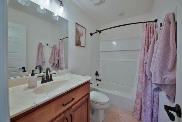 173 CATALPA CV, Atoka, TN 38004