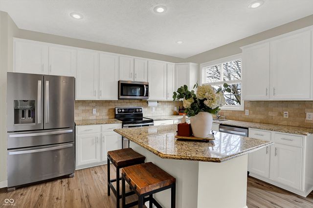 15519 Declaration Drive, Westfield, IN 46074