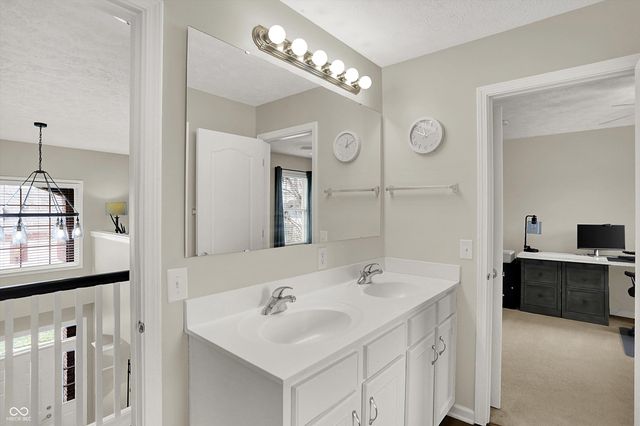 15519 Declaration Drive, Westfield, IN 46074