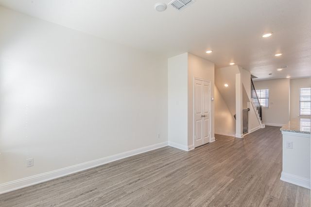 124 Peach Orchard Lane, Euless, TX 76040