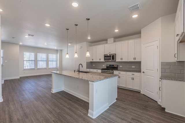 124 Peach Orchard Lane, Euless, TX 76040