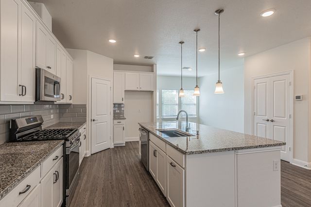 124 Peach Orchard Lane, Euless, TX 76040