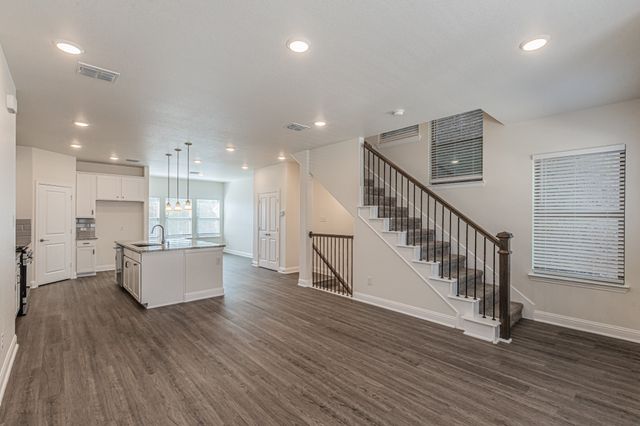 124 Peach Orchard Lane, Euless, TX 76040