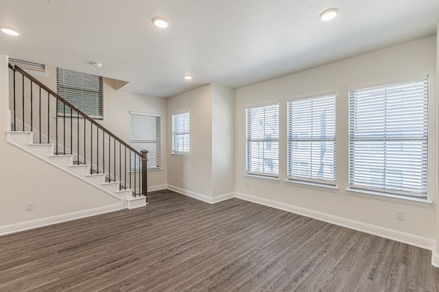 124 Peach Orchard Lane, Euless, TX 76040