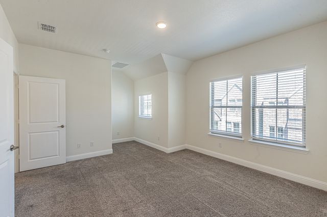 124 Peach Orchard Lane, Euless, TX 76040