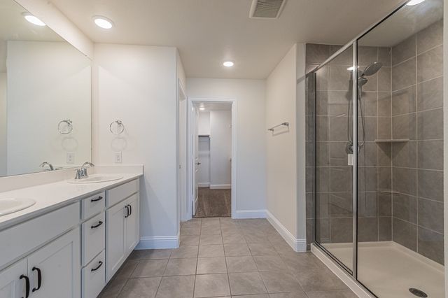 124 Peach Orchard Lane, Euless, TX 76040