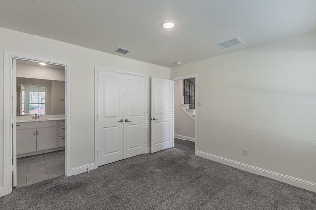 124 Peach Orchard Lane, Euless, TX 76040