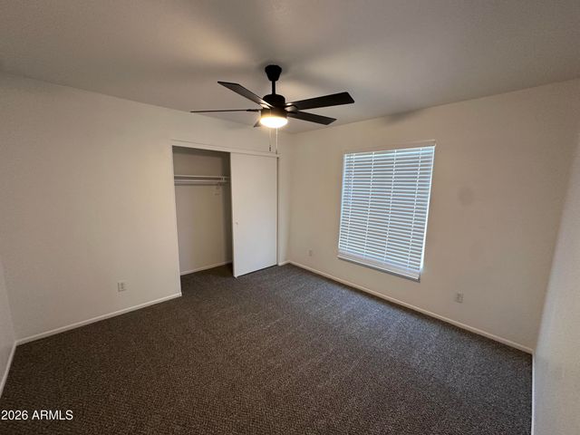 3043 W COVEY Lane, Phoenix, AZ 85027