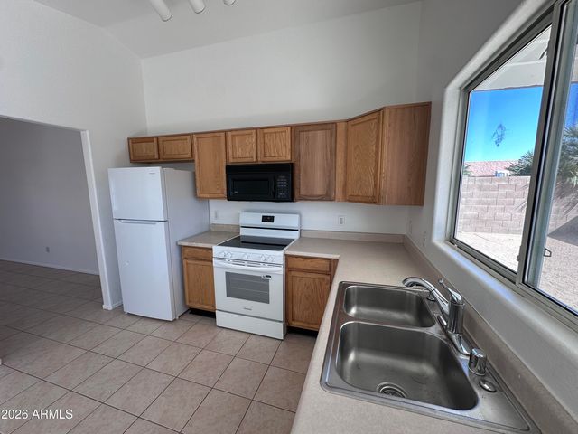 3043 W COVEY Lane, Phoenix, AZ 85027