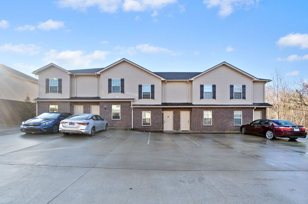 1110 Ash Ridge Dr Apt G1, Clarksville, TN 37042