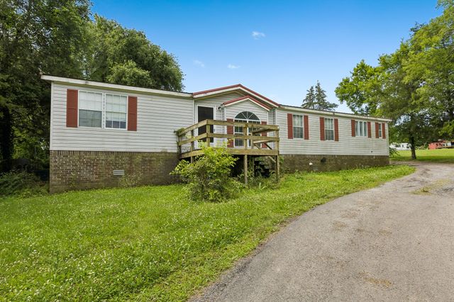 19 Clark Mill Rd, Fayetteville, TN 37334