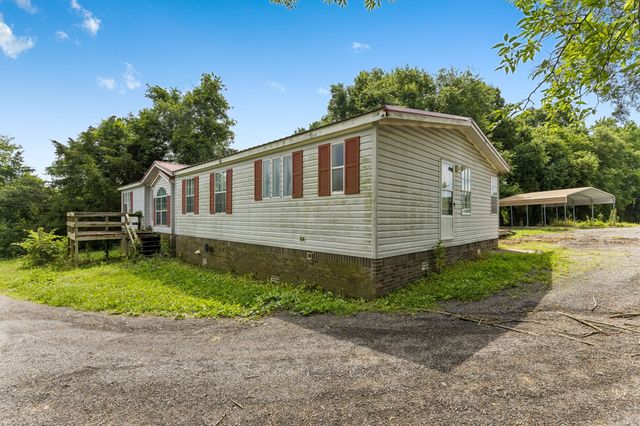 19 Clark Mill Rd, Fayetteville, TN 37334