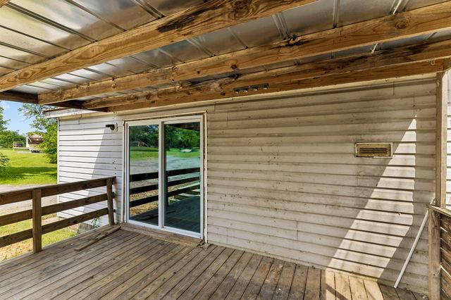 19 Clark Mill Rd, Fayetteville, TN 37334
