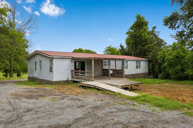 19 Clark Mill Rd, Fayetteville, TN 37334