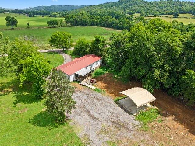 19 Clark Mill Rd, Fayetteville, TN 37334