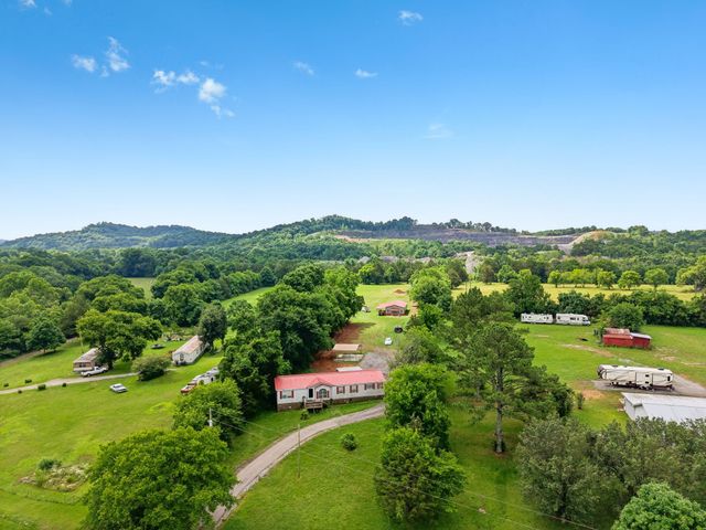 19 Clark Mill Rd, Fayetteville, TN 37334
